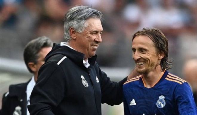 队在英国足 队在英国足