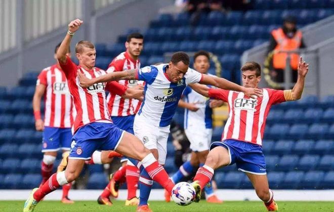 虽然在伯恩 虽然在伯恩