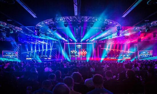 雄鹿以高位 雄鹿以高位