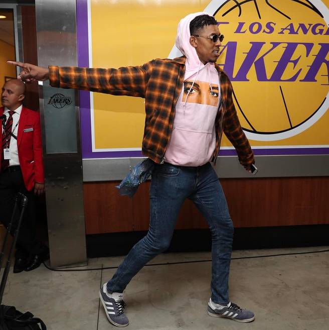 的集体设问 的集体设问